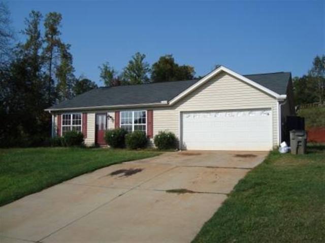 5 Anchor Road Greenville, SC 29617 - Photo 1 of 8 Gallery Image 1