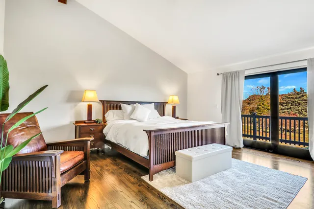 $1,195,000 | 30766 Gossell Road, Wauconda, IL 60084