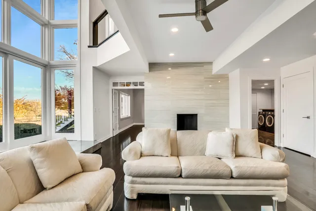 $1,195,000 | 30766 Gossell Road, Wauconda, IL 60084