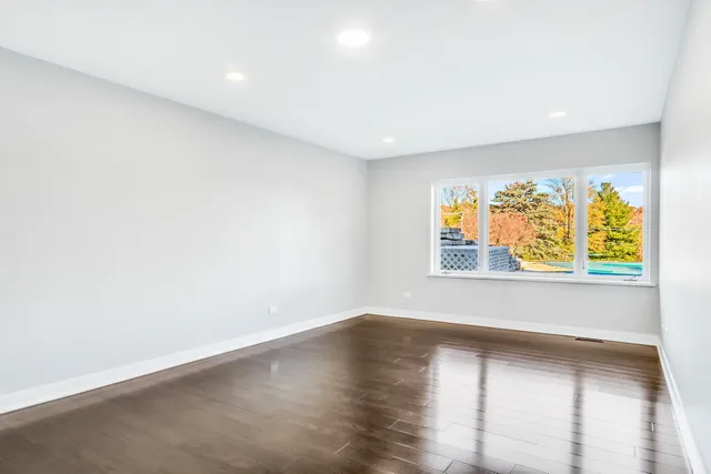 $1,195,000 | 30766 Gossell Road, Wauconda, IL 60084