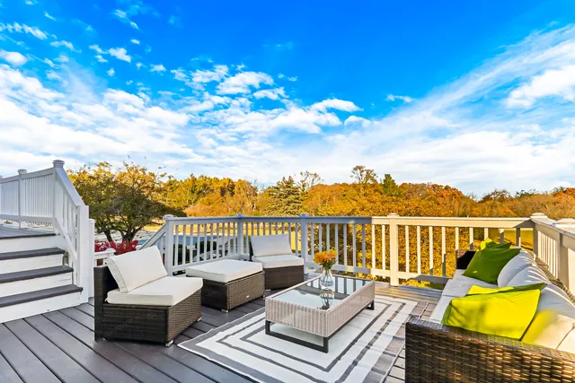 $1,195,000 | 30766 Gossell Road, Wauconda, IL 60084