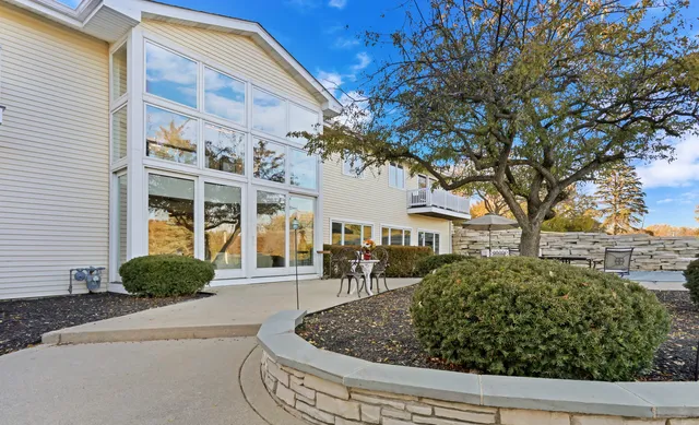 $1,195,000 | 30766 Gossell Road, Wauconda, IL 60084