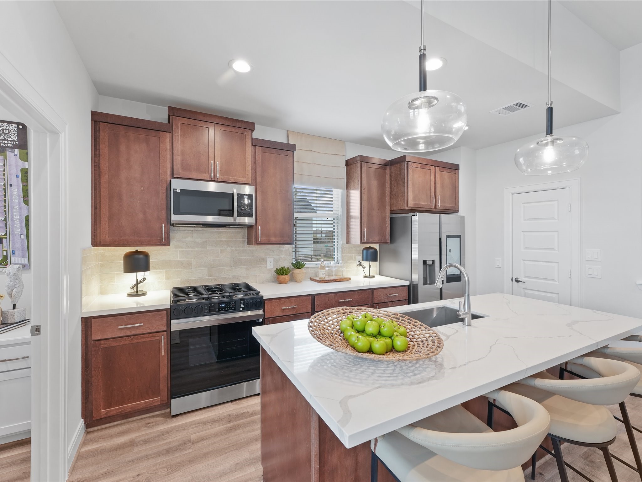 9213 Washington Heights Street Houston, TX 77063 - Photo 19 of 30