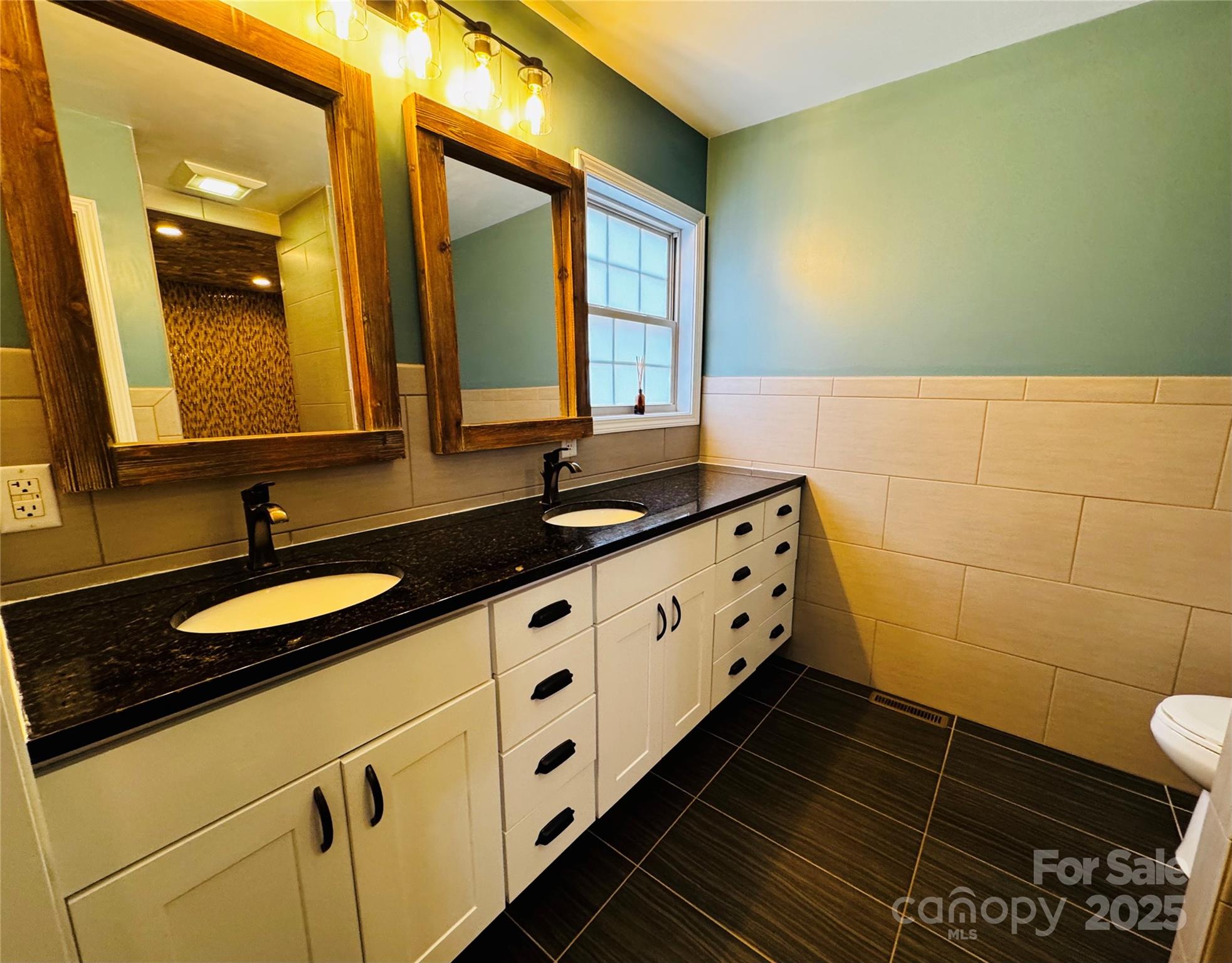 103 Redden Road Hendersonville, NC 28739 - Photo 21 of 45