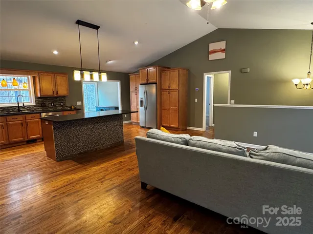 $575,000 | 103 Redden Road, Hendersonville, NC 28739