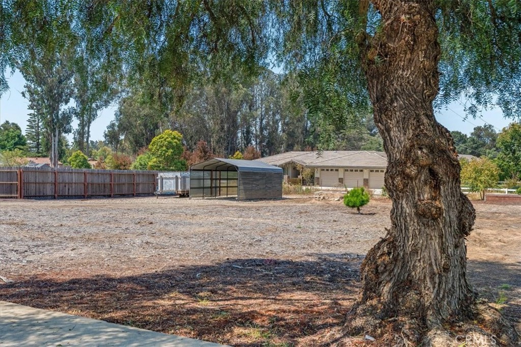 814-816 Pomeroy Road Nipomo, CA 93444 - Photo 46 of 63 Plenty of space for everything.