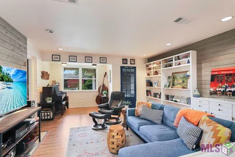 $385,000 | 8958 Cottage Drive, Baton Rouge, LA 70806