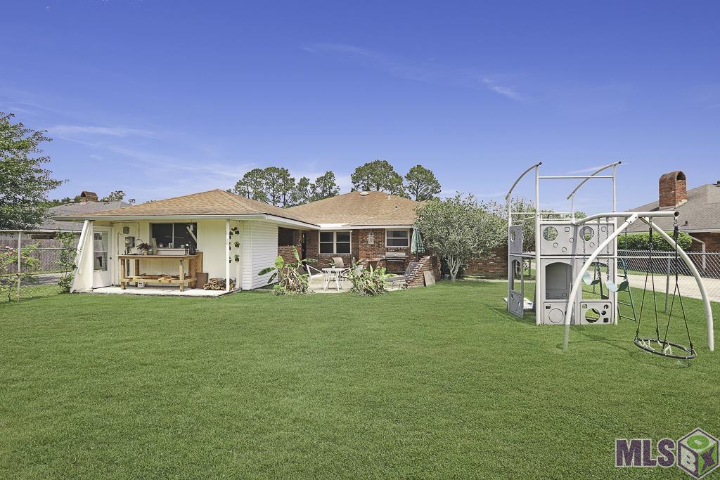 8958 Cottage Drive Baton Rouge, LA 70806 - Photo 27 of 30