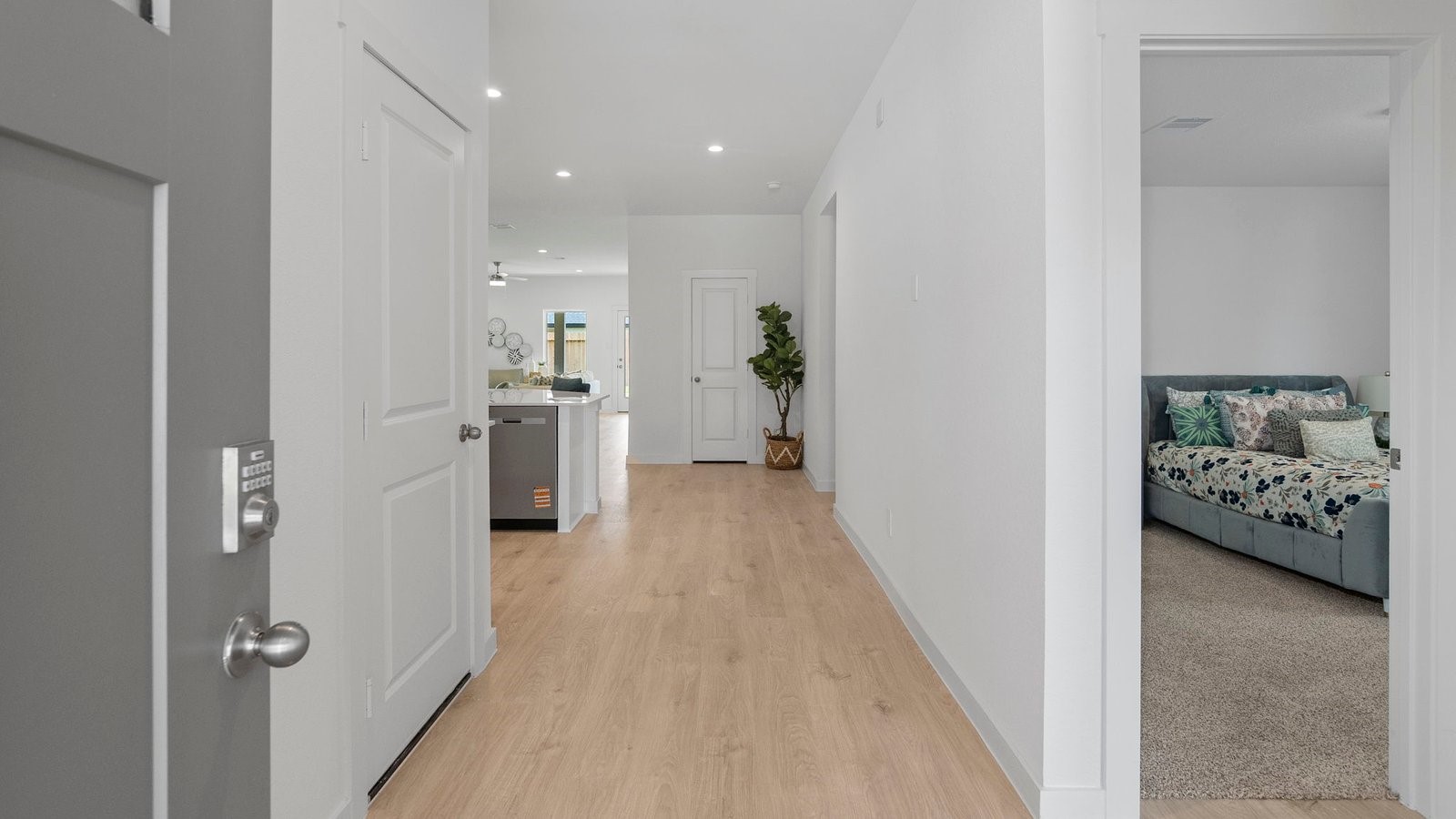 6203 Brookhaven Street Rosenberg, TX 77469 - Photo 3 of 38 a view of a hallway view with living room
