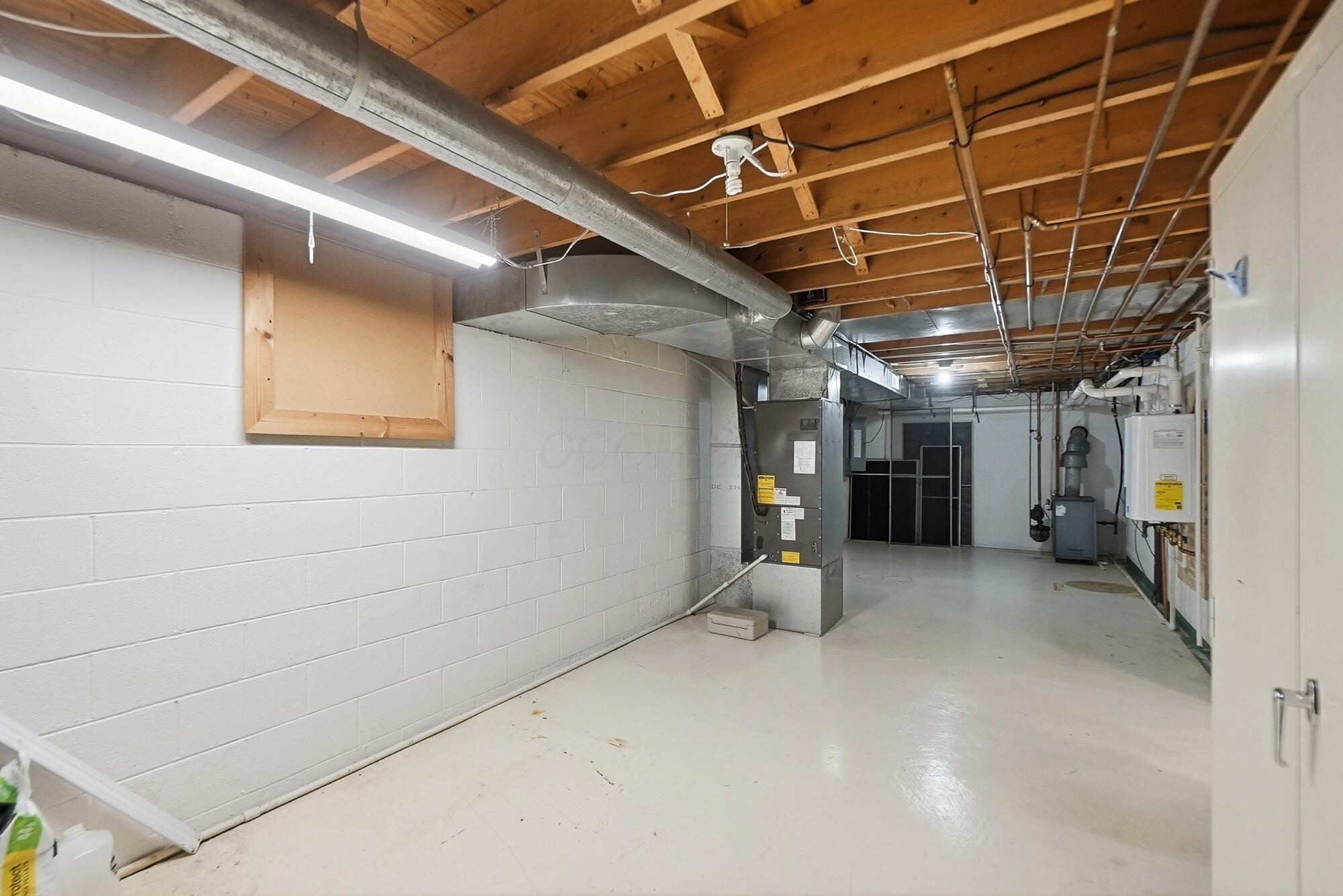 6218 Feder Road Columbus, OH 43228 - Photo 46 of 66 046