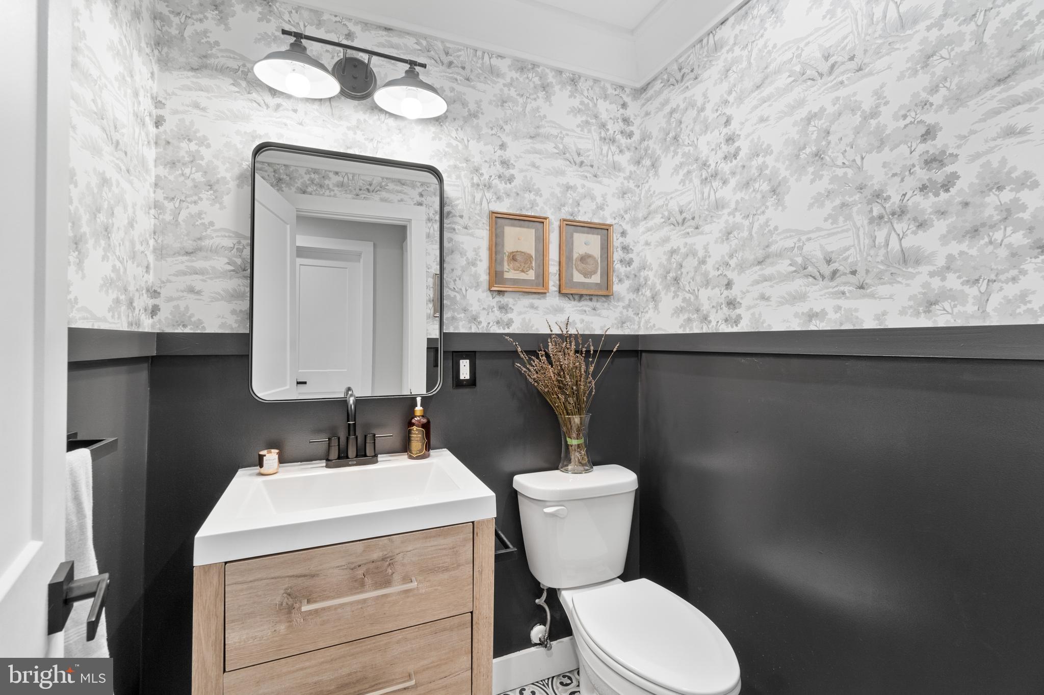 338 Somerset Road Pasadena, MD 21122 - Photo 27 of 70 Half bath on main level