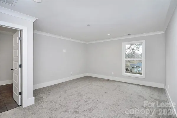 $2,400 | 2957 Ross Avenue, Charlotte, NC 28208