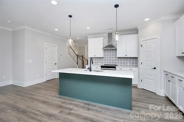 $2,400 | 2957 Ross Avenue, Charlotte, NC 28208