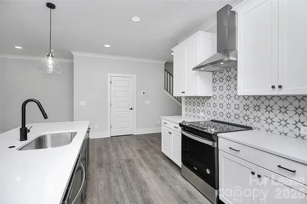 $2,400 | 2957 Ross Avenue, Charlotte, NC 28208