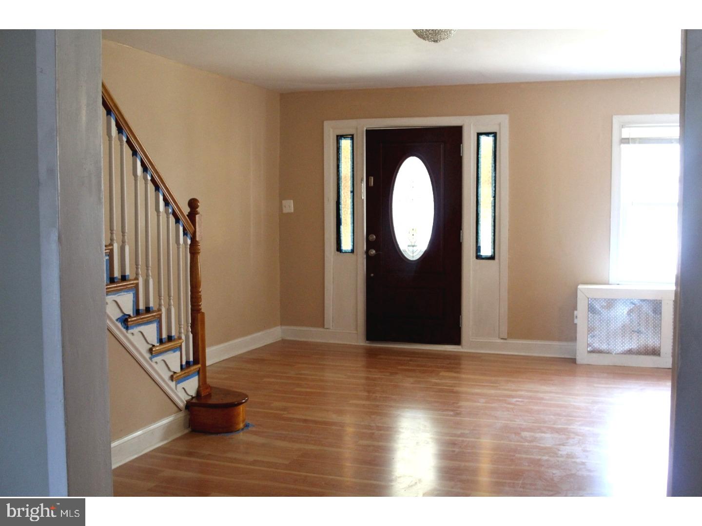 277 Copley Road Upper Darby, PA 19082 - Photo 8 of 19 Living Room