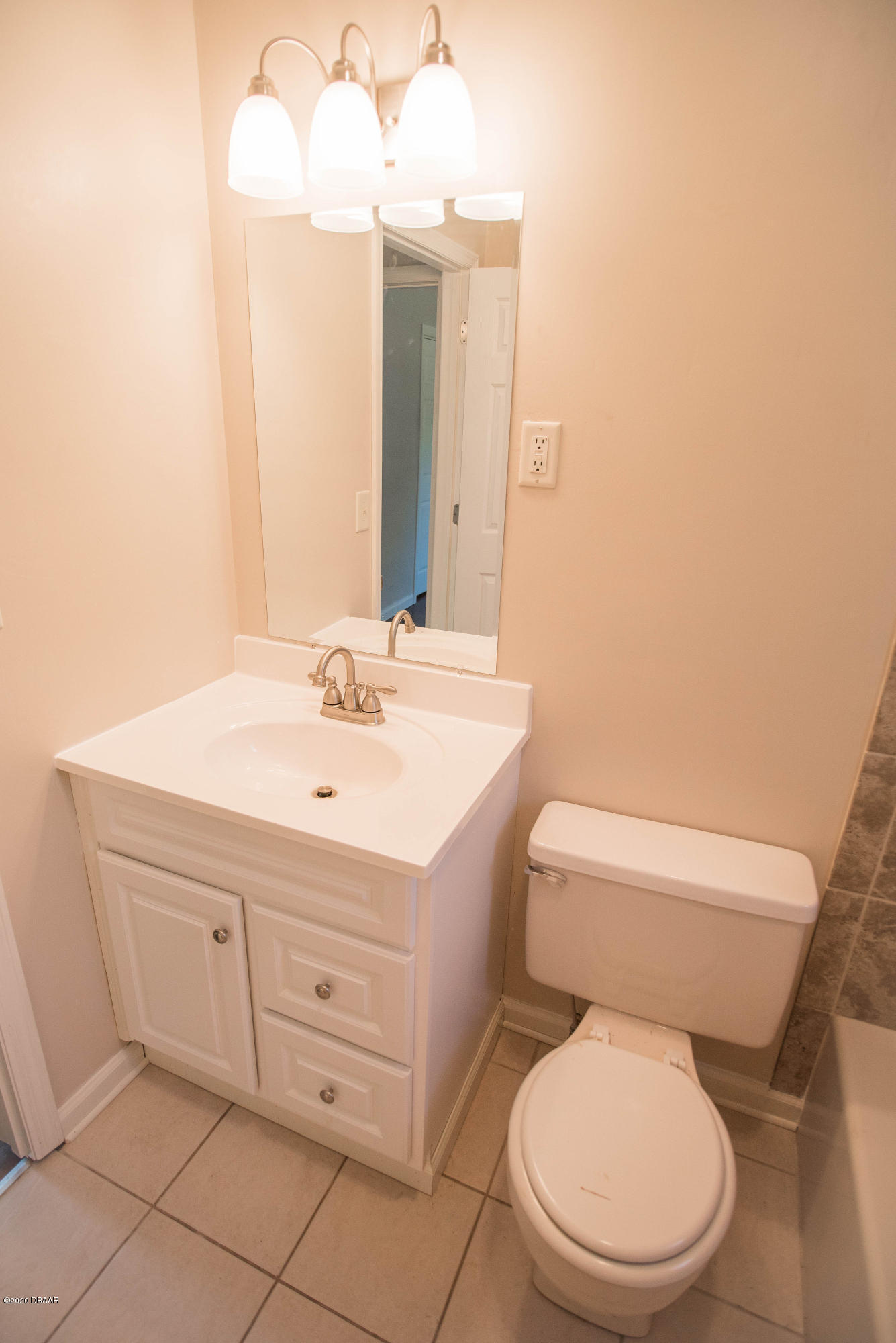618 Big Tree Road South Daytona, FL 32119 - Photo 14 of 18 618 Big Tree-0003