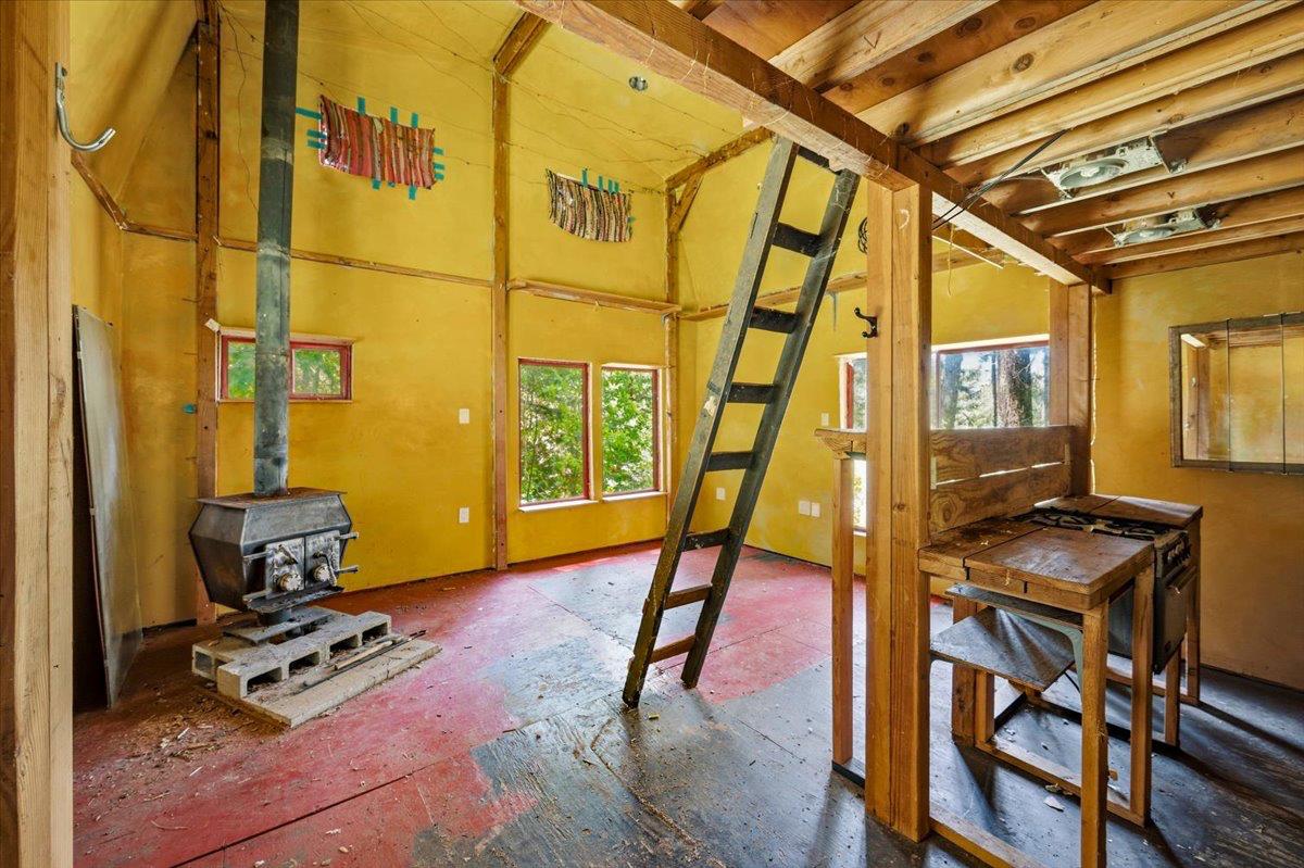 19643 Sages Road Nevada City, CA 95959 - Photo 33 of 39 a view of an entryway with wooden floor