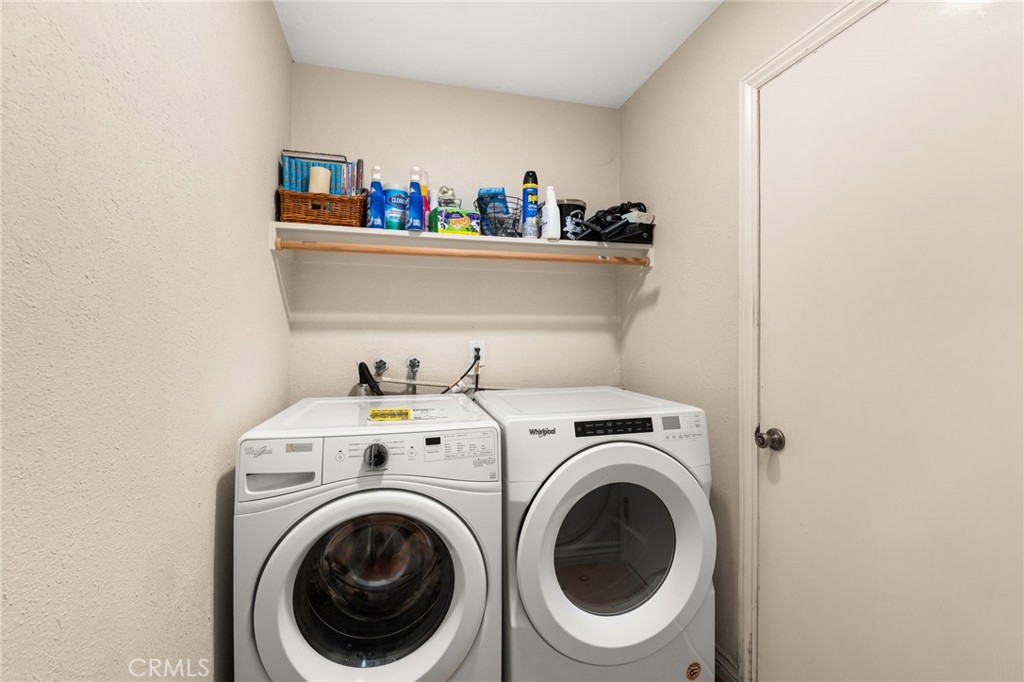 5347 Crest Riverside Ca Riverside, CA 92503 - Photo 18 of 28 Laundry room