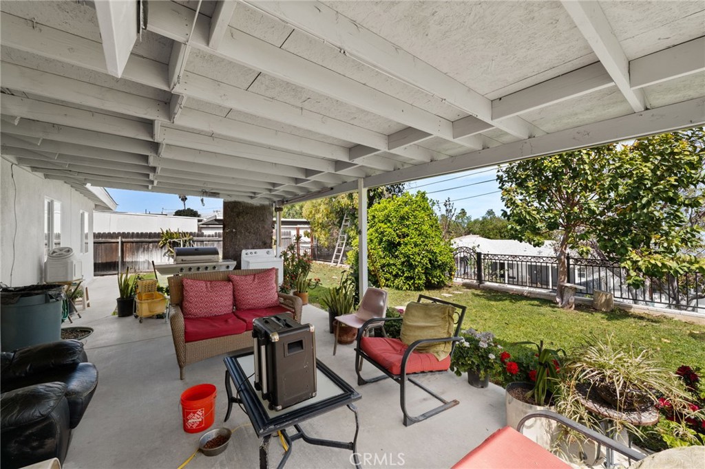 5347 Crest Riverside Ca Riverside, CA 92503 - Photo 21 of 28 Backyard view 3