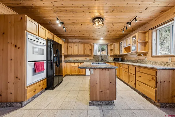 $915,000 | 885 Puma Place, Pagosa Springs, CO 81147