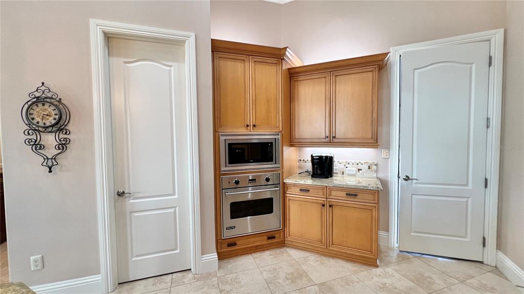 17784 Southwest 61st Ln Road Dunnellon, FL 34432 - Photo 8 of 35