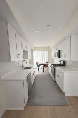 $2,400 | 463 Kennedy Place, Vernon Hills, IL 60061