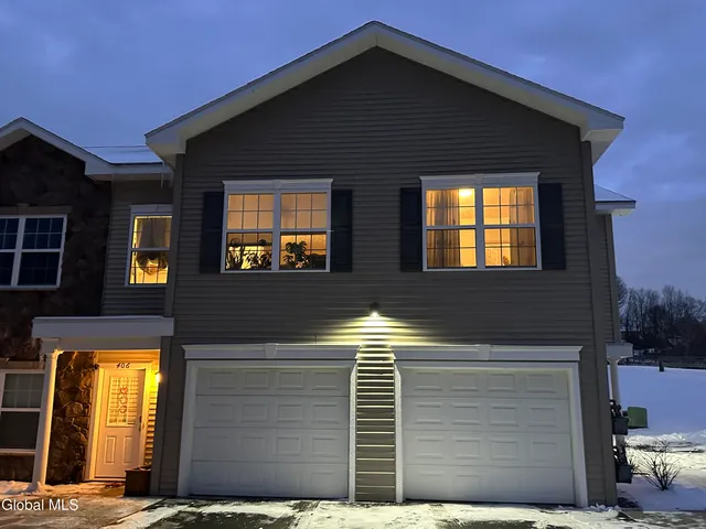 $249,900 | 406 Worthington Terrace, North Greenbush, NY 12198