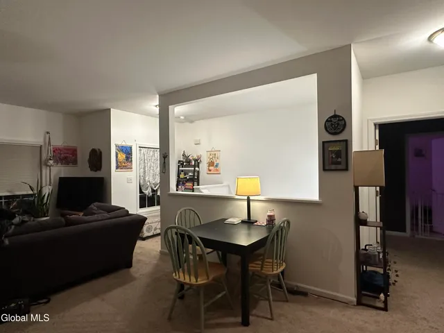 $249,900 | 406 Worthington Terrace, North Greenbush, NY 12198