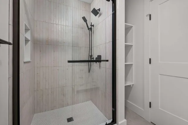 $1,095,000 | 141 Logging Road, York, ME 03902