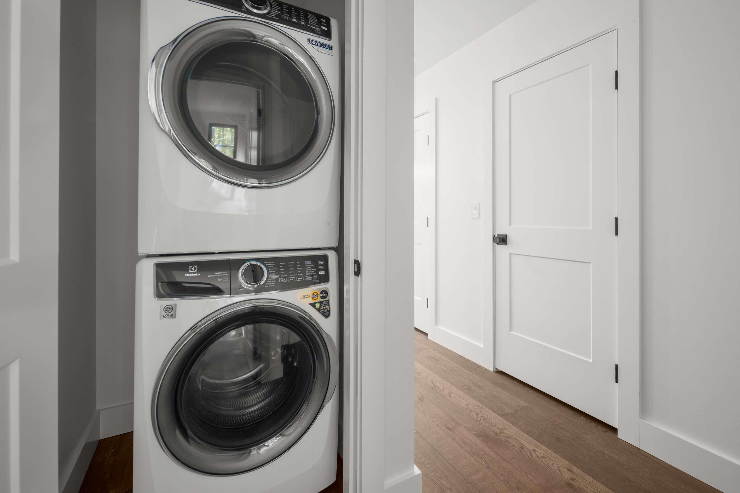 141 Logging Road York, ME 03902 - Photo 14 of 27 Laundry