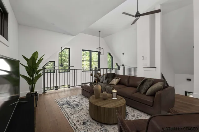 $1,095,000 | 141 Logging Road, York, ME 03902