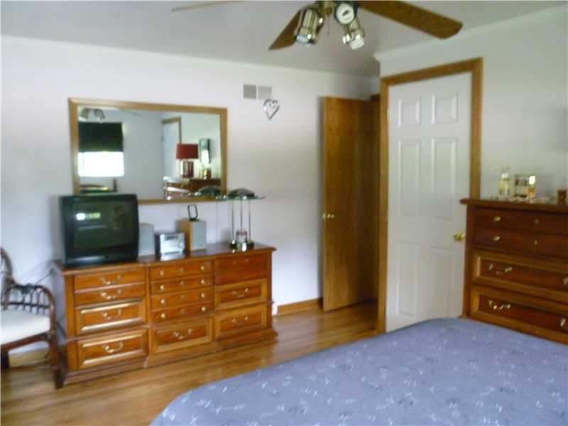 1357 Prospect Road Whitehall, PA 15227 - Photo 14 of 22 Bedroom. CURRENTLY BEING USED AS AN OFFICE