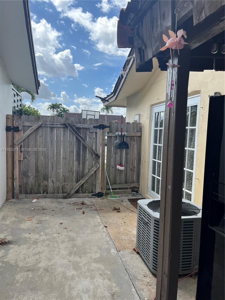 13485 Southwest 28th Street Miami, FL 33175 - Photo 30 of 33