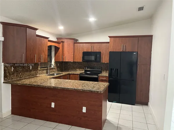 $3,400 | 13485 Southwest 28th Street, Miami, FL 33175