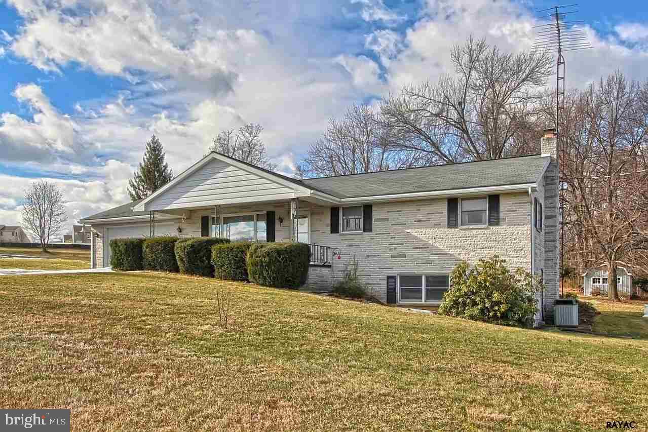 1880 Freysville Road York, PA 17402 - Photo 2 of 29 Gallery Image 2