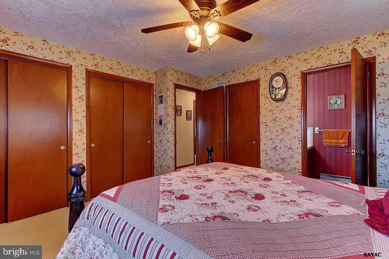 1880 Freysville Road York, PA 17402 - Photo 13 of 29 Gallery Image 13