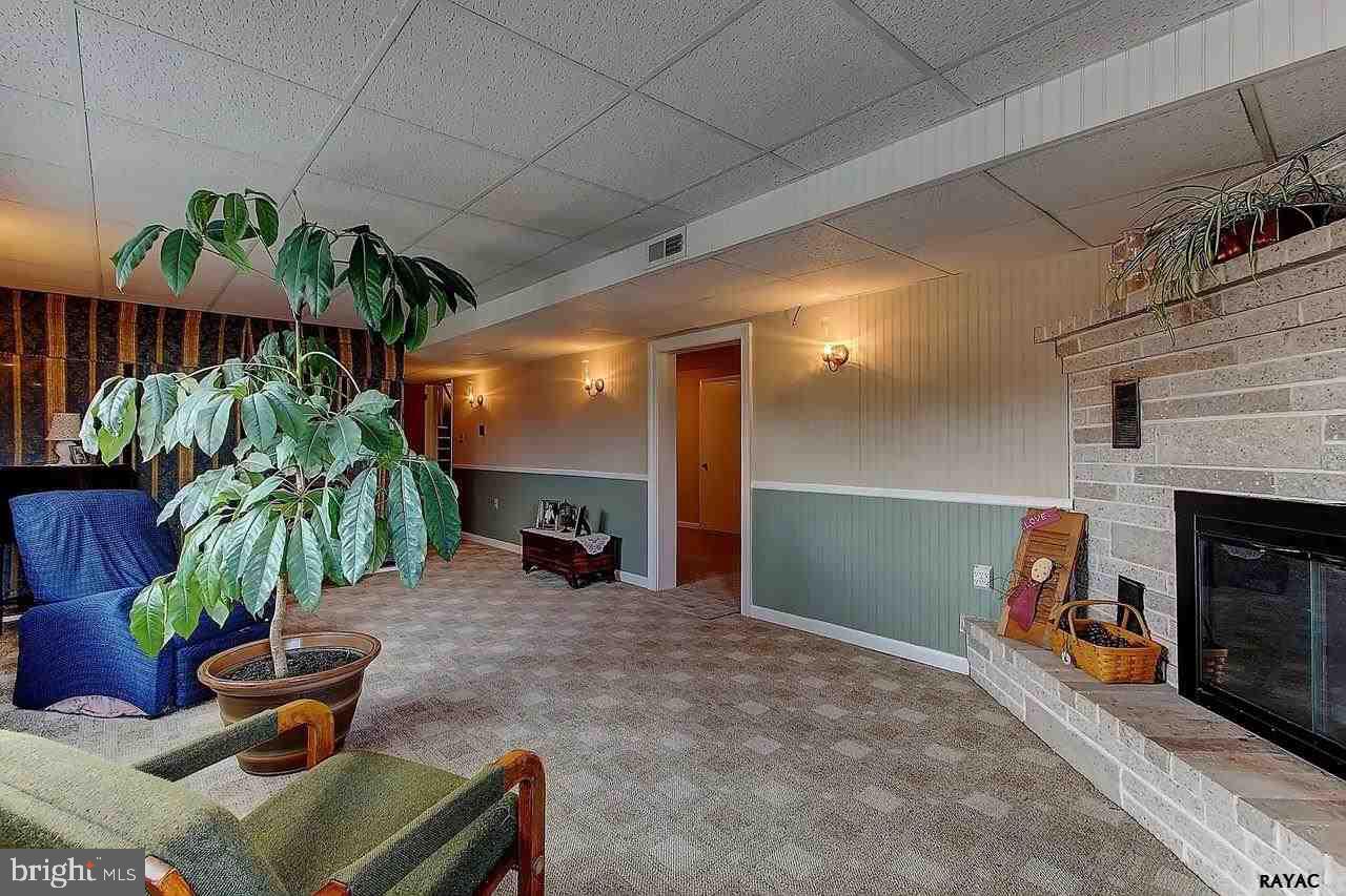 1880 Freysville Road York, PA 17402 - Photo 20 of 29 Gallery Image 20