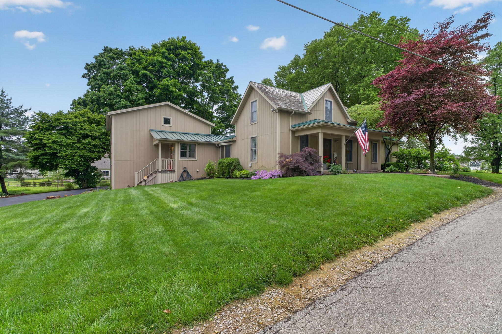 2717 Darling Road Blacklick, OH 43004 - Photo 3 of 63 1-web-or-mls-2717 Darling Rd - 1