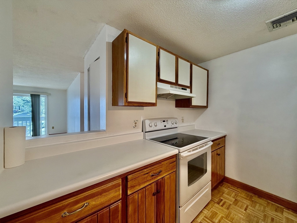 15 Bower Road, Unit B5 Quincy, MA 02169 - Photo 11 of 31