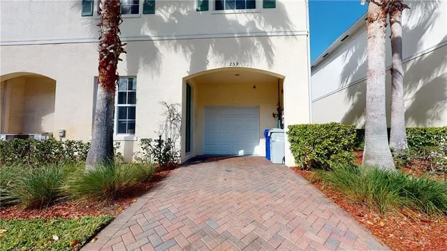 $535,000 | 259 Southwest 7th Street, Unit 259, Pompano Beach, FL 33060