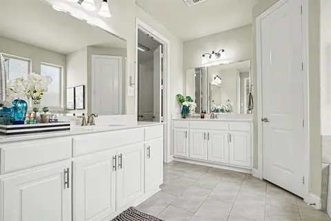 $829,900 | 273 Shallow Brook Drive, Sunnyvale, TX 75182