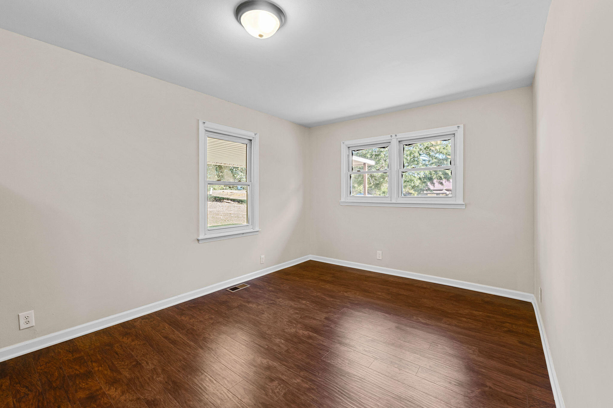 514 State Rd S-33-132 McCormick, SC 29835 - Photo 6 of 39 BrownSt-6