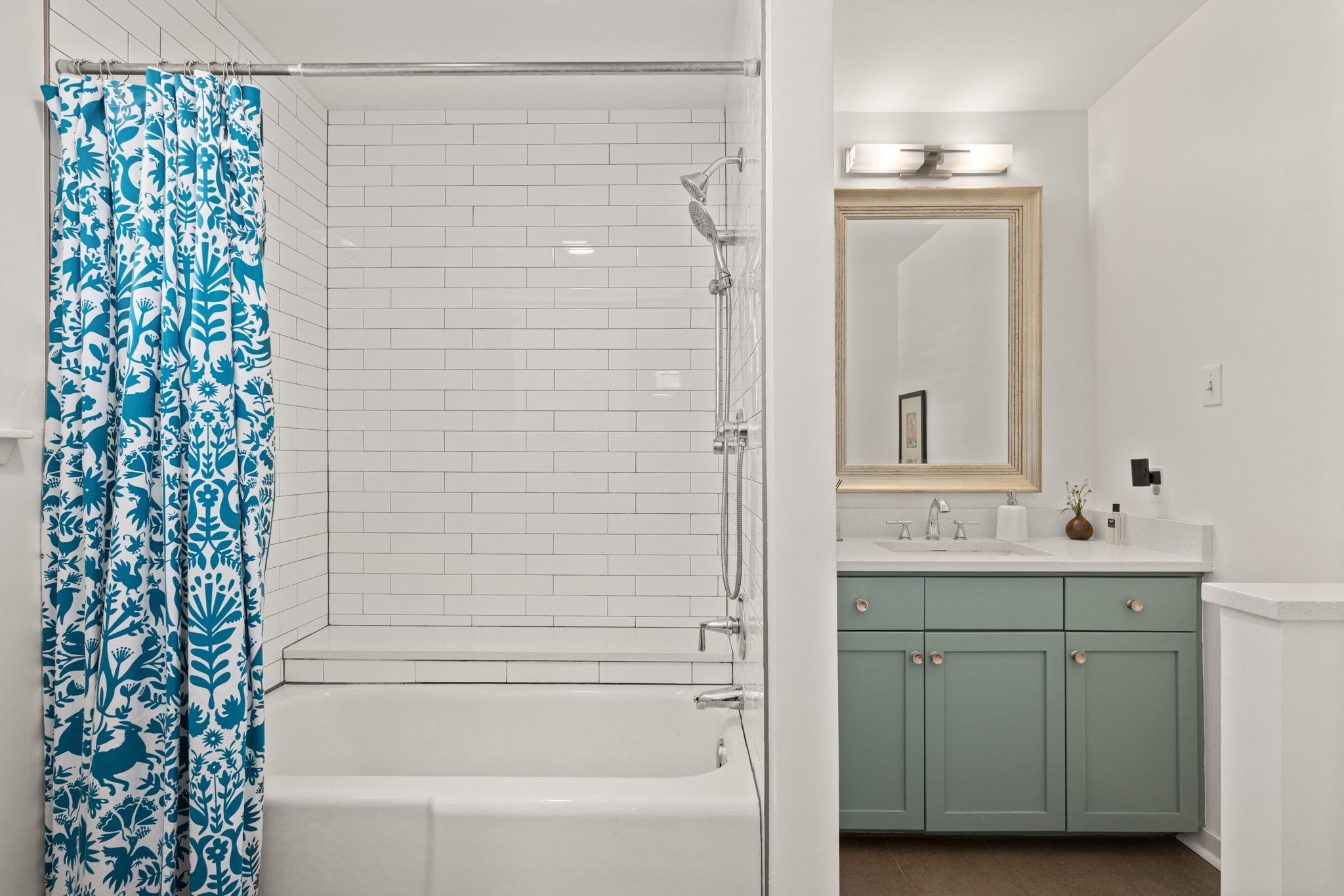 4503 Mountain Path Drive Austin, TX 78759 - Photo 20 of 36 2nd vanity area in primary bath.