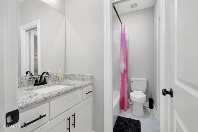 $740,000 | 2008 Slocum Road, Hernando, MS 38632