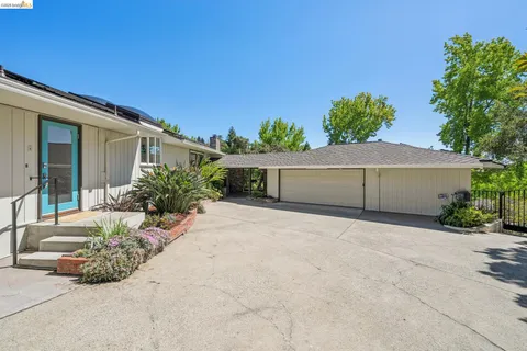 $2,995,000 | 11 Huntleigh Road, Piedmont, CA 94611