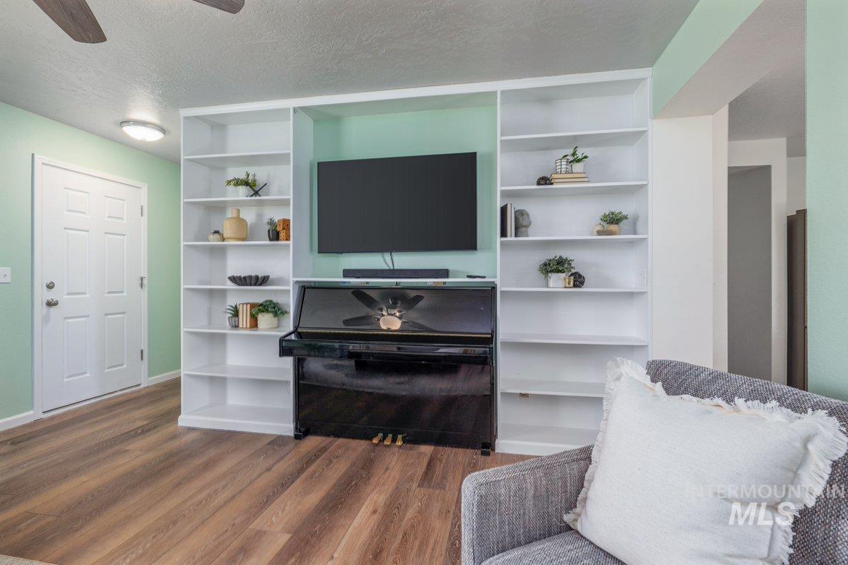 2604 Quaking Court Caldwell, ID 83607 - Photo 16 of 47