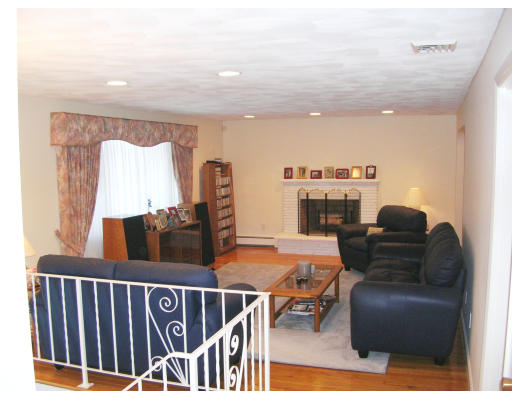 237 Worthen Road East Lexington, MA 02421 - Photo 3 of 12