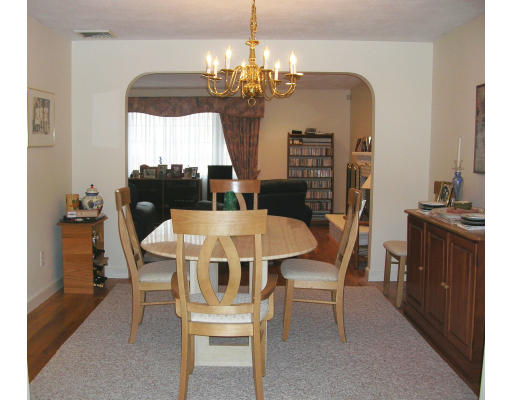 237 Worthen Road East Lexington, MA 02421 - Photo 5 of 12