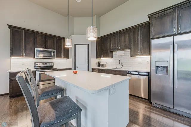 $343,000 | 1001 9th Street Southeast, Barnesville, MN 56514