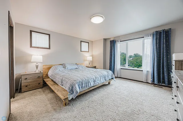 $343,000 | 1001 9th Street Southeast, Barnesville, MN 56514